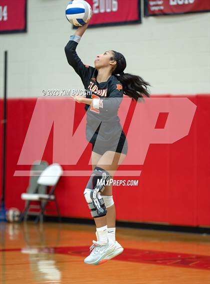 Thumbnail 1 in Flushing vs. Romeo (MHSAA Division 1 Regional Semifinal) photogallery.