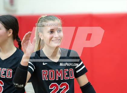 Thumbnail 1 in Flushing vs. Romeo (MHSAA Division 1 Regional Semifinal) photogallery.