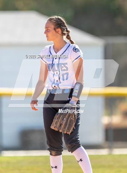 Thumbnail 2 in Waverly vs Elkhorn North photogallery.