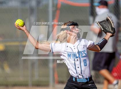 Thumbnail 3 in Waverly vs Elkhorn North photogallery.