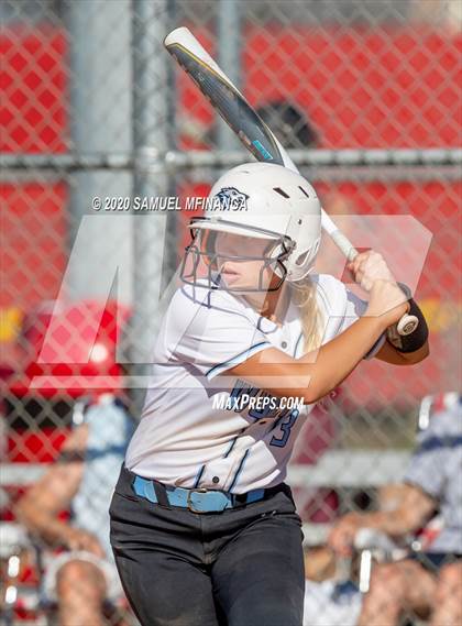 Thumbnail 2 in Waverly vs Elkhorn North photogallery.
