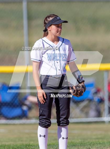 Thumbnail 2 in Waverly vs Elkhorn North photogallery.