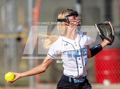 Thumbnail 2 in Waverly vs Elkhorn North photogallery.