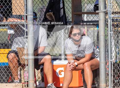 Thumbnail 3 in Waverly vs Elkhorn North photogallery.