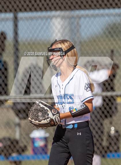 Thumbnail 2 in Waverly vs Elkhorn North photogallery.