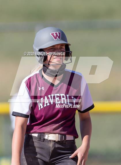 Thumbnail 2 in Waverly vs Elkhorn North photogallery.