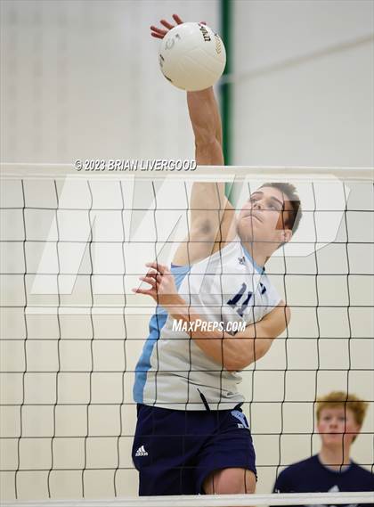 Thumbnail 3 in Eaglecrest vs. Valor Christian (CHSAA 5A Round 2) photogallery.