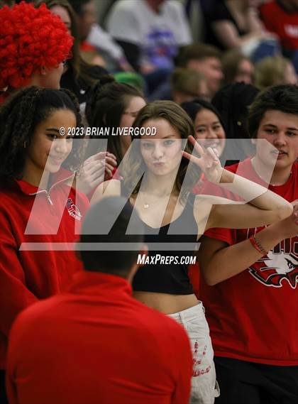 Thumbnail 3 in Eaglecrest vs. Valor Christian (CHSAA 5A Round 2) photogallery.