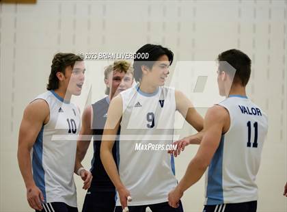 Thumbnail 2 in Eaglecrest vs. Valor Christian (CHSAA 5A Round 2) photogallery.