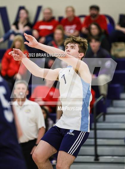 Thumbnail 2 in Eaglecrest vs. Valor Christian (CHSAA 5A Round 2) photogallery.