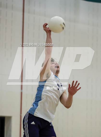 Thumbnail 1 in Eaglecrest vs. Valor Christian (CHSAA 5A Round 2) photogallery.
