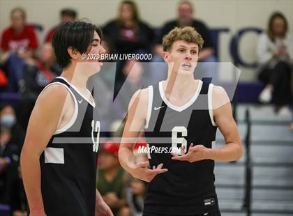 Thumbnail 2 in Eaglecrest vs. Valor Christian (CHSAA 5A Round 2) photogallery.