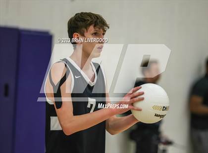 Thumbnail 1 in Eaglecrest vs. Valor Christian (CHSAA 5A Round 2) photogallery.