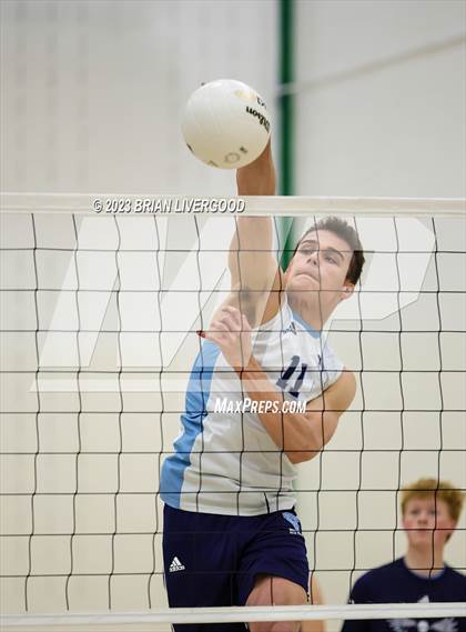 Thumbnail 1 in Eaglecrest vs. Valor Christian (CHSAA 5A Round 2) photogallery.