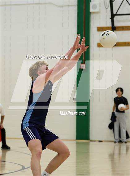 Thumbnail 2 in Eaglecrest vs. Valor Christian (CHSAA 5A Round 2) photogallery.