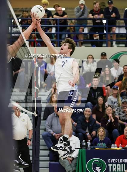 Thumbnail 2 in Eaglecrest vs. Valor Christian (CHSAA 5A Round 2) photogallery.