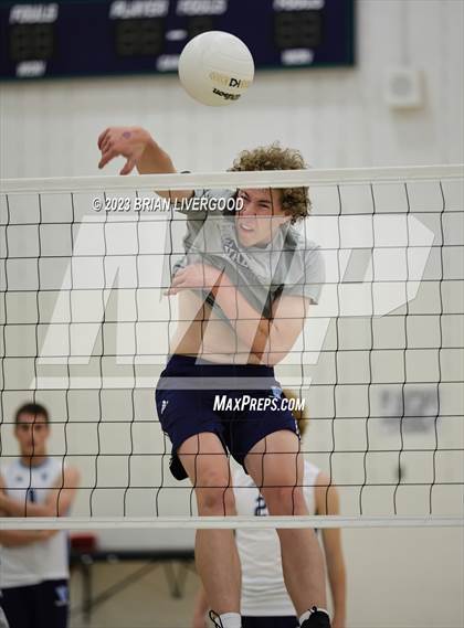 Thumbnail 2 in Eaglecrest vs. Valor Christian (CHSAA 5A Round 2) photogallery.