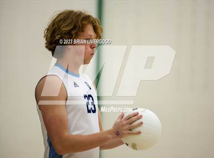 Thumbnail 3 in Eaglecrest vs. Valor Christian (CHSAA 5A Round 2) photogallery.
