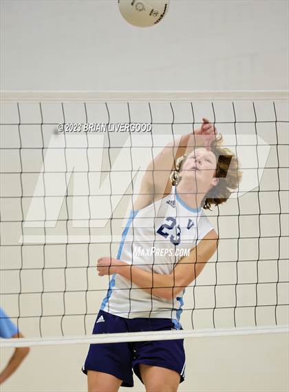 Thumbnail 1 in Eaglecrest vs. Valor Christian (CHSAA 5A Round 2) photogallery.