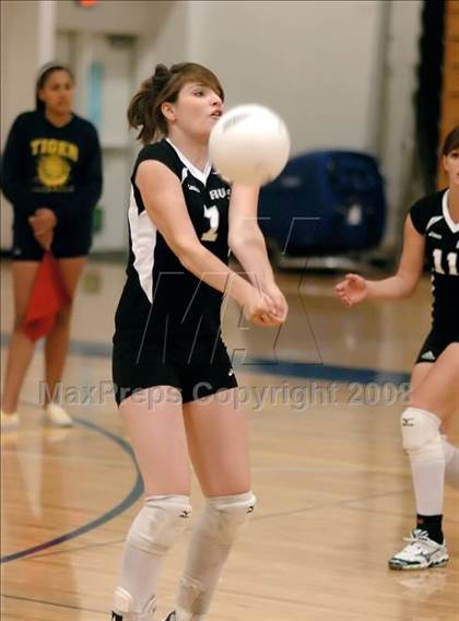 Thumbnail 2 in River Valley @ Inderkum photogallery.