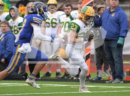 Thumbnail 3 in Fife vs. Lynden (WIAA 2A Semifinal) photogallery.