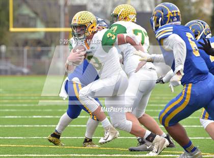 Thumbnail 1 in Fife vs. Lynden (WIAA 2A Semifinal) photogallery.