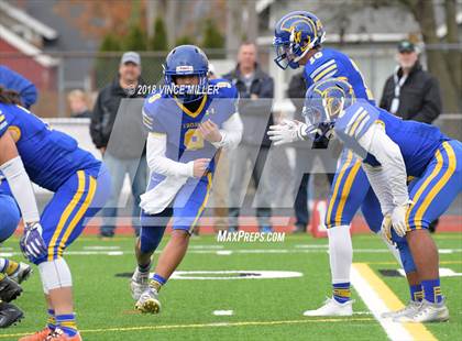 Thumbnail 2 in Fife vs. Lynden (WIAA 2A Semifinal) photogallery.