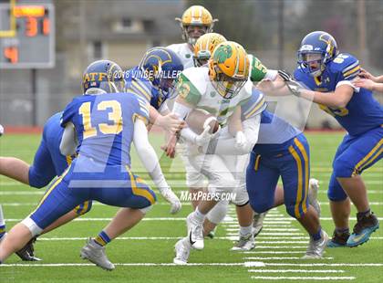 Thumbnail 2 in Fife vs. Lynden (WIAA 2A Semifinal) photogallery.