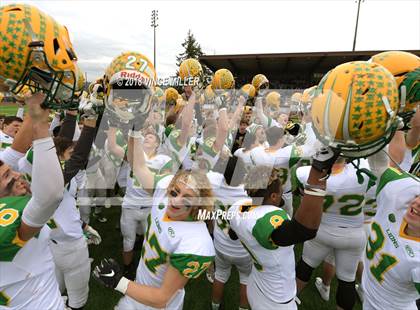 Thumbnail 2 in Fife vs. Lynden (WIAA 2A Semifinal) photogallery.
