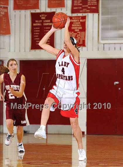 Thumbnail 1 in Rio Vista vs. East Nicolaus photogallery.