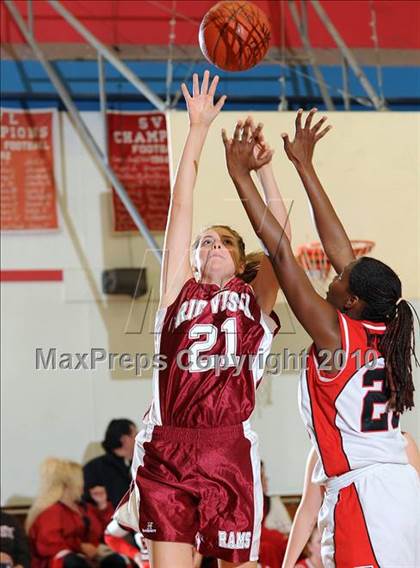 Thumbnail 3 in Rio Vista vs. East Nicolaus photogallery.