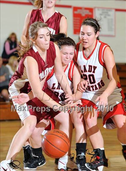 Thumbnail 2 in Rio Vista vs. East Nicolaus photogallery.
