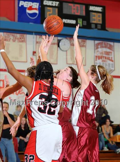 Thumbnail 2 in Rio Vista vs. East Nicolaus photogallery.