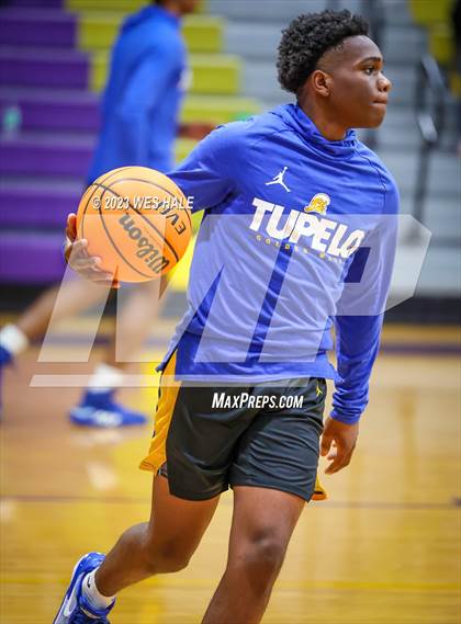Thumbnail 2 in Tupelo @ DeSoto Central photogallery.