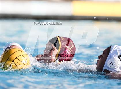 Thumbnail 3 in Kerman @ Sierra photogallery.