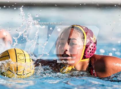 Thumbnail 2 in Kerman @ Sierra photogallery.