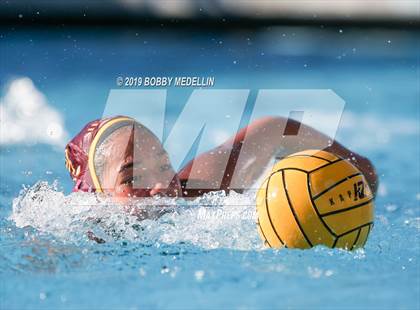 Thumbnail 1 in Kerman @ Sierra photogallery.