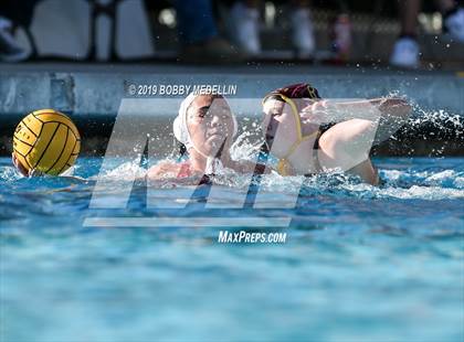 Thumbnail 1 in Kerman @ Sierra photogallery.