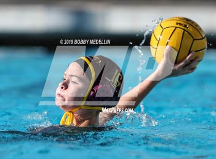 Thumbnail 3 in Kerman @ Sierra photogallery.