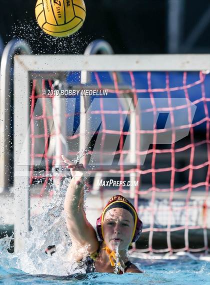 Thumbnail 2 in Kerman @ Sierra photogallery.