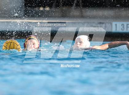 Thumbnail 3 in Kerman @ Sierra photogallery.