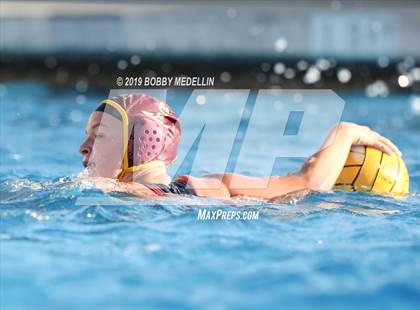 Thumbnail 2 in Kerman @ Sierra photogallery.