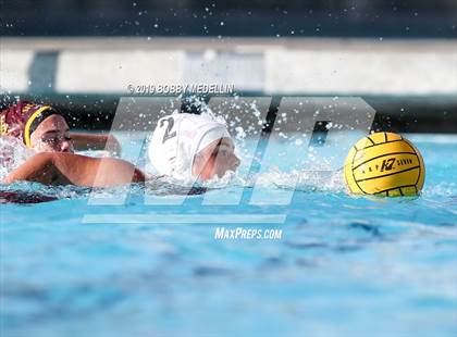 Thumbnail 1 in Kerman @ Sierra photogallery.