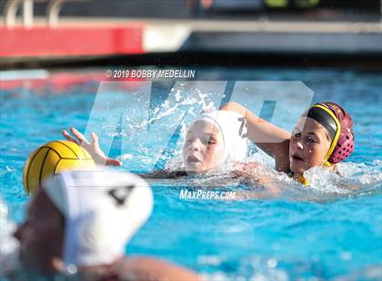 Thumbnail 1 in Kerman @ Sierra photogallery.