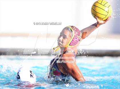 Thumbnail 1 in Kerman @ Sierra photogallery.