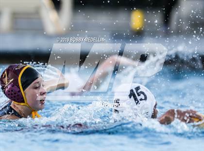 Thumbnail 3 in Kerman @ Sierra photogallery.