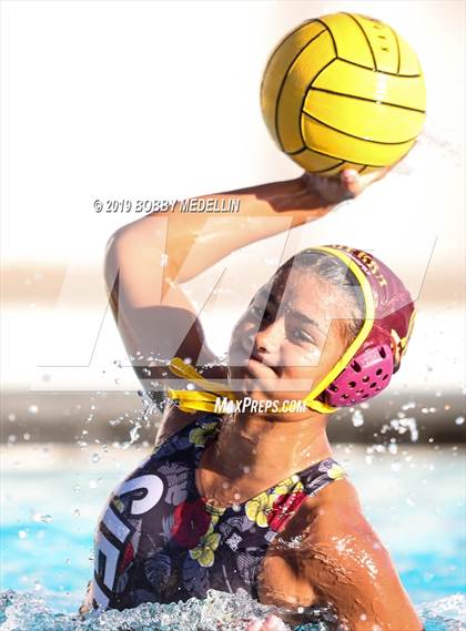 Thumbnail 2 in Kerman @ Sierra photogallery.