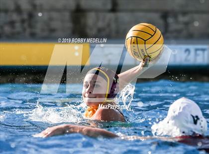 Thumbnail 3 in Kerman @ Sierra photogallery.