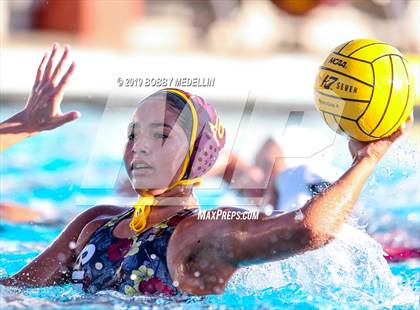 Thumbnail 3 in Kerman @ Sierra photogallery.