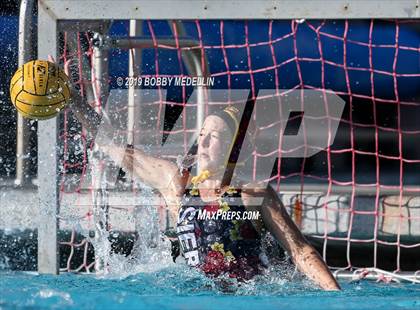 Thumbnail 3 in Kerman @ Sierra photogallery.